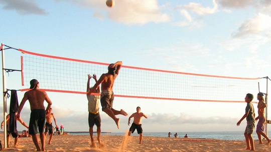 beach-volleyball-amateur_95441-1400x1050
